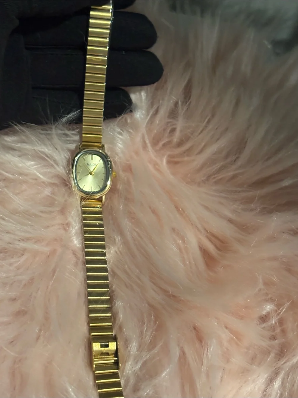NAIDY Gold-Tone Women's Stretch Bracelet Watch